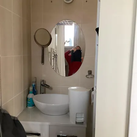 Location Dans Entier ביגאנוס